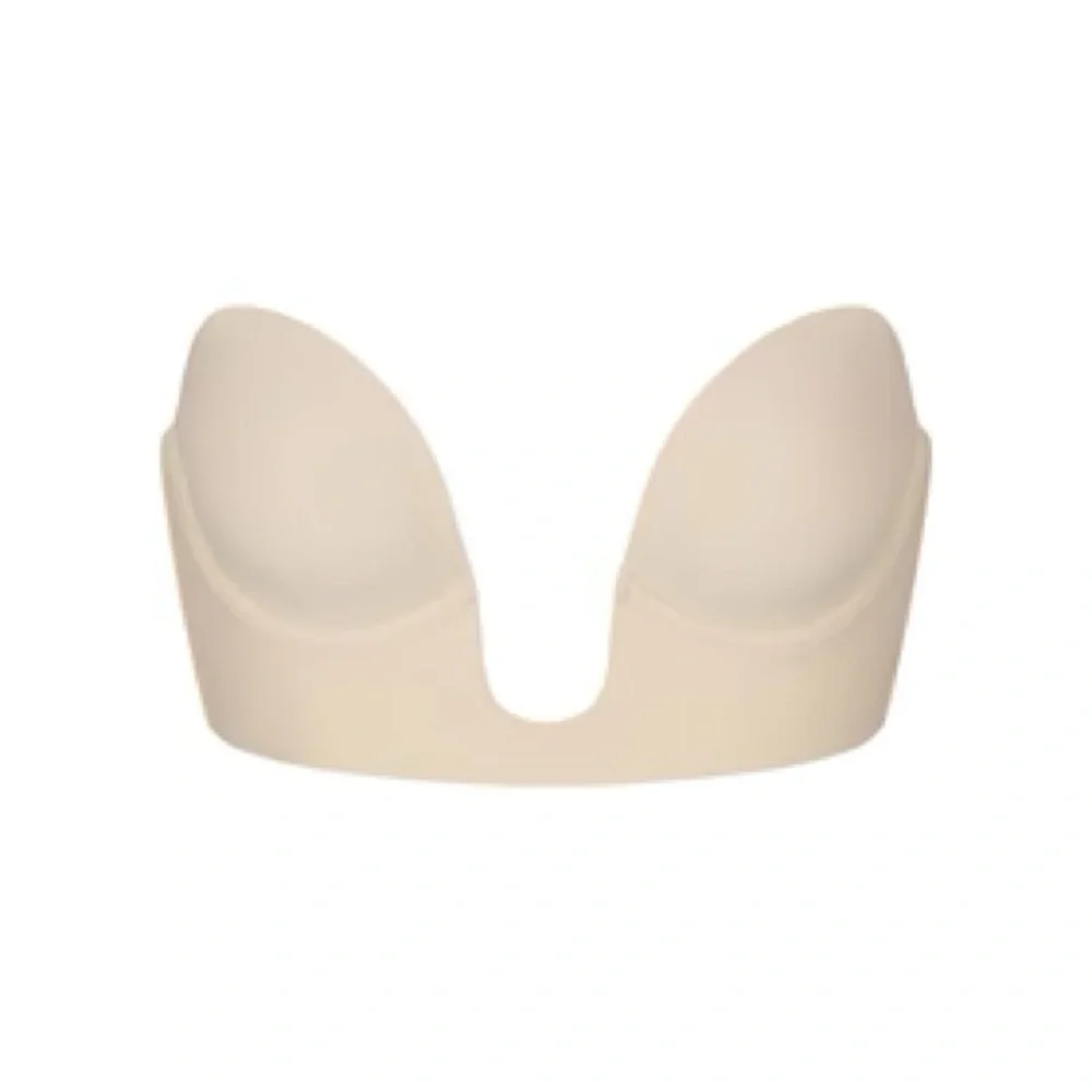 Skims deep plunge shape wear - Picture 2 of 4